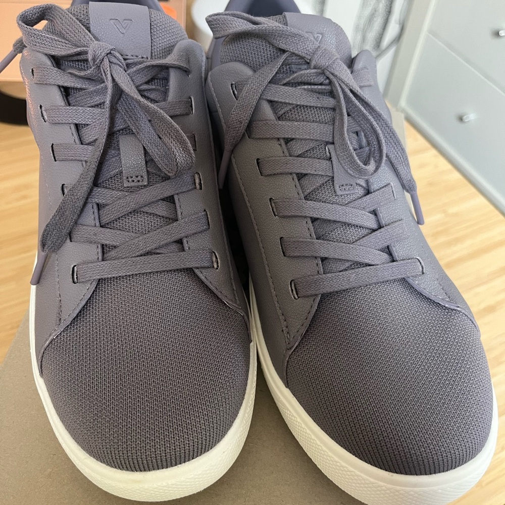 Vessi Women’s SoHo Sneakers in Granite Size 8